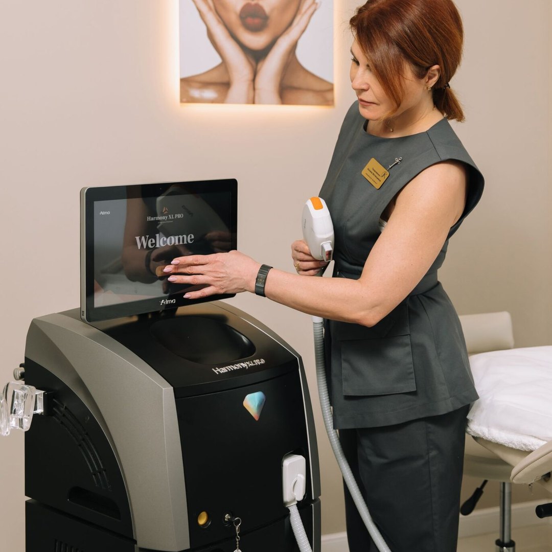 Фототерапия на аппарате Harmony XL PRO в JK Clinic